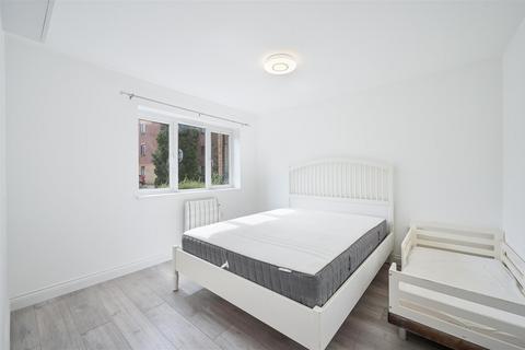 2 bedroom flat for sale, Kipling Drive, Colliers Wood SW19