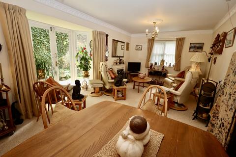 2 bedroom retirement property for sale, Carlton Court, Wells