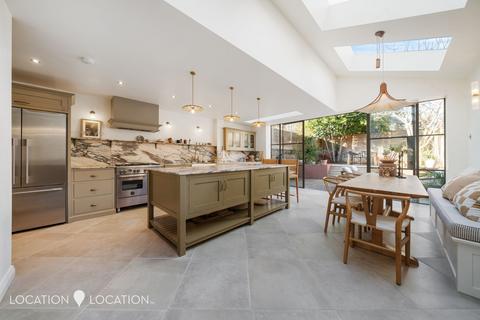 171 Brooke Road, London, E5 8AB