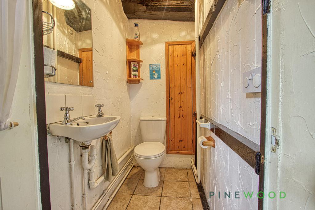 Ground Floor WC