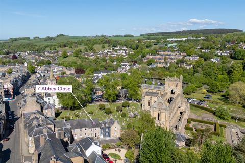 7 Abbey Close, Jedburgh, TD8 6BG