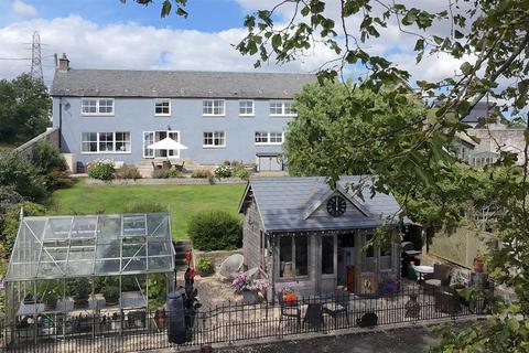 undefined, *Traditional Longhouse* Ruthven Farmhouse, Ruthven, Coldstream, TD12