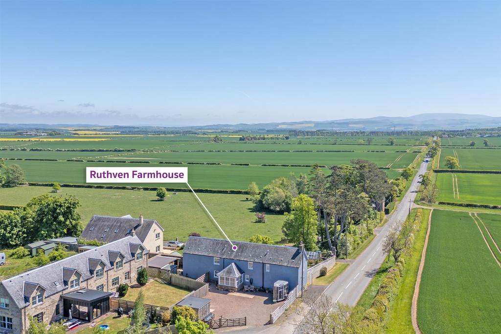 Ruthven farmhouse-02.jpg