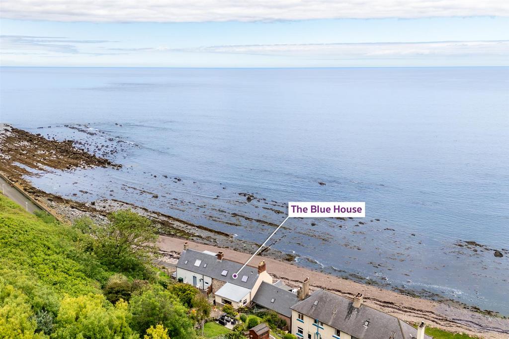 The blue house cowdrait seaview-1.jpg