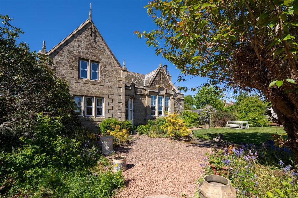 Elm bank chirnside-02.jpg