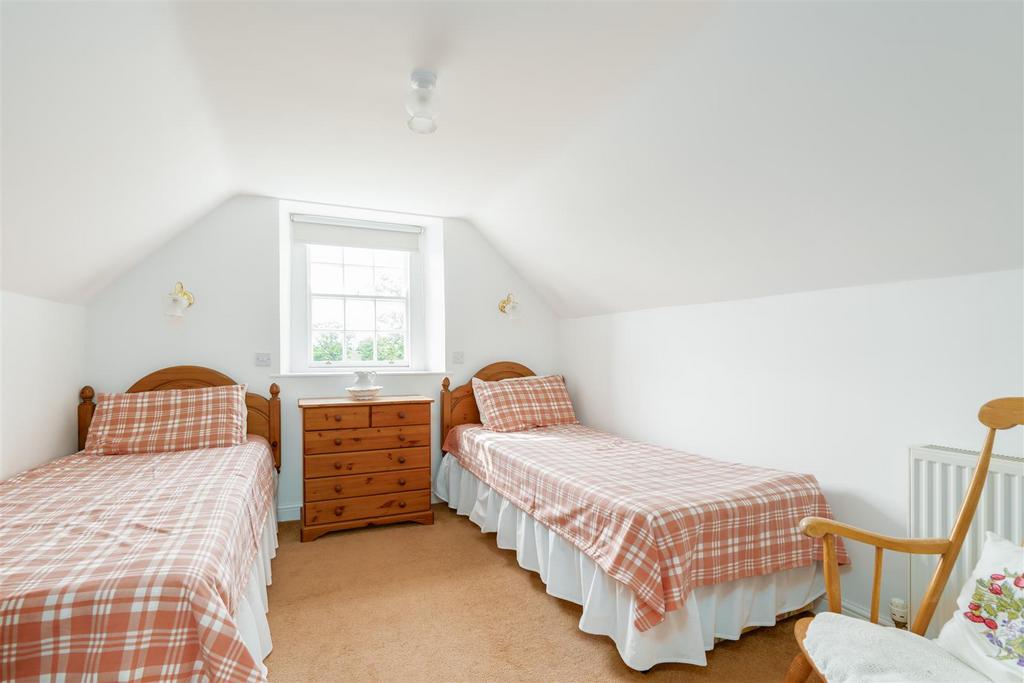 1 Swinton Bridge End Farm Cottage-21.jpg
