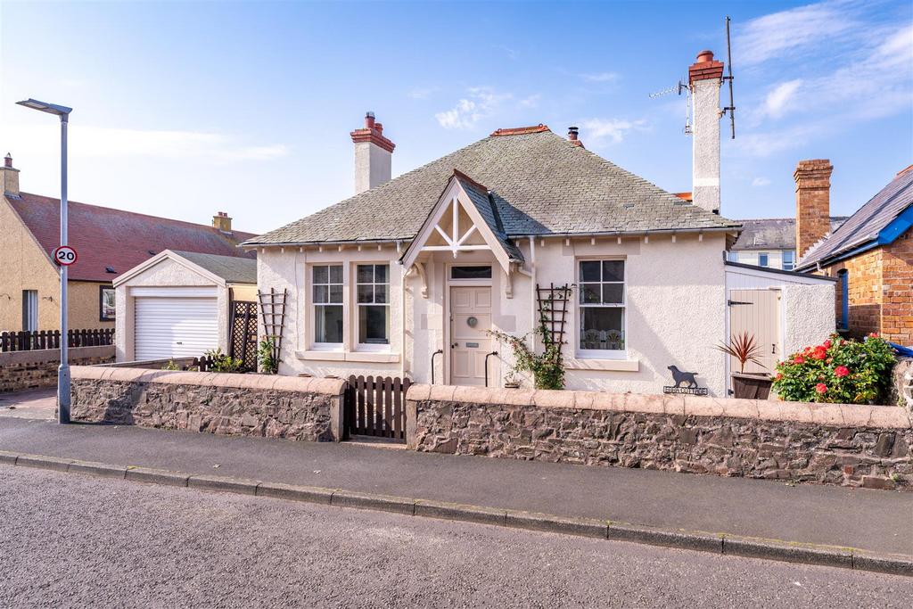 Ebba cottage-01.jpg