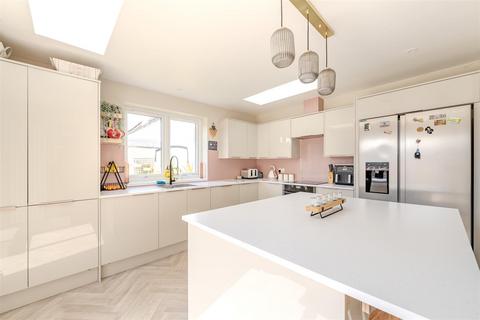 5 bedroom townhouse for sale, 12 High Street, Ayton, Eyemouth