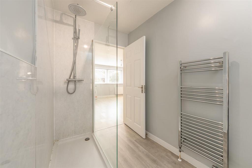 Lower left apartment-12.jpg