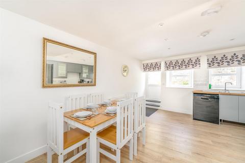 3 bedroom townhouse for sale, 7 Market Street, Coldstream, TD12