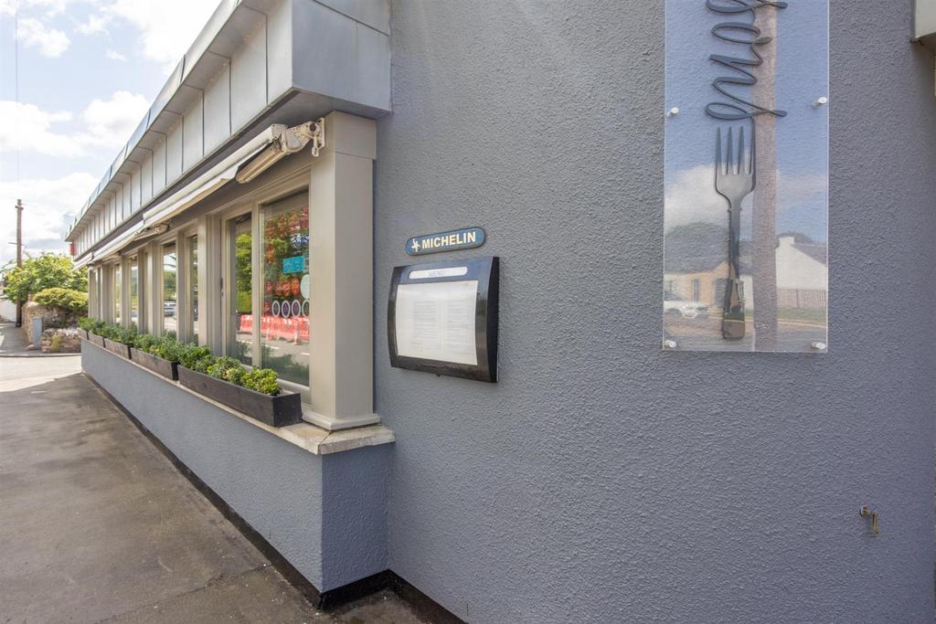 Seasons restaurant-22.jpg