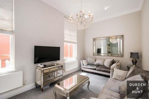 undefined, Rosebury Square, Woodford Green, IG8