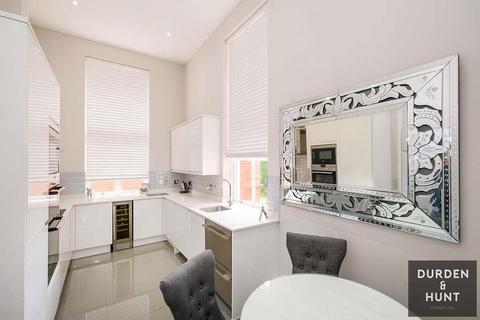 undefined, Rosebury Square, Woodford Green, IG8