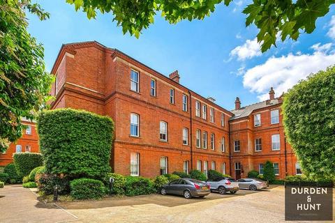 undefined, Rosebury Square, Woodford Green, IG8