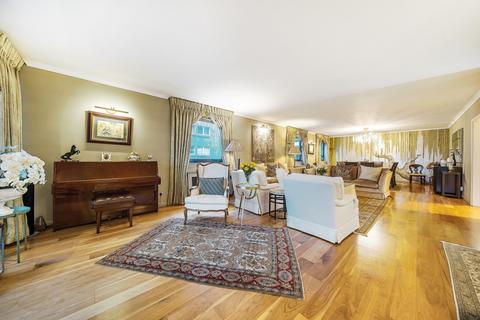 5 bedroom flat to rent, Anhalt Road, London, SW11