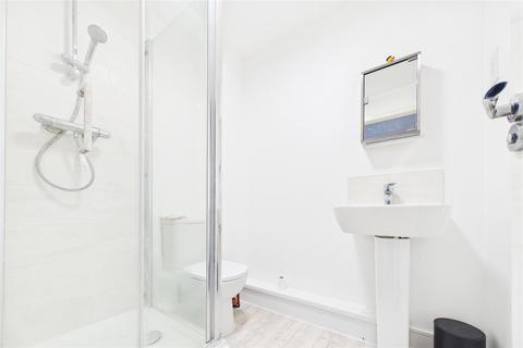 2 bedroom apartment for sale, Skinner Drive, Wokingham, Berkshire, RG41