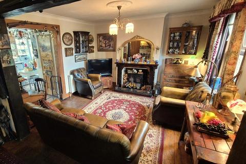 4 bedroom cottage for sale, Cromwell Road, Poole BH12