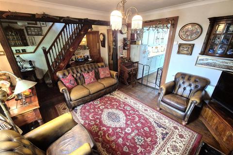 4 bedroom cottage for sale, Cromwell Road, Poole BH12