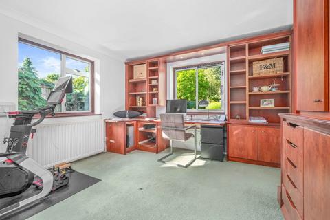 38 Broad Oaks Road, Solihull, B91 1JB