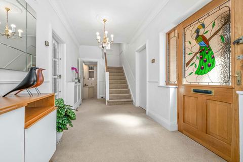 38 Broad Oaks Road, Solihull, B91 1JB
