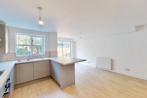 4 bedroom terraced house for sale, Plough Way, London, SE16