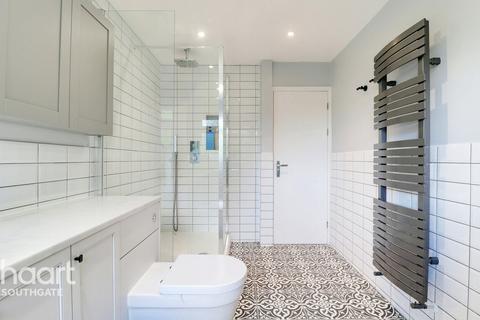 2 bedroom apartment for sale, Lucerne Close, London