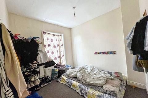 2 bedroom terraced house for sale, Belmont Street, Hull, East Riding of Yorkshire, HU9 2RL