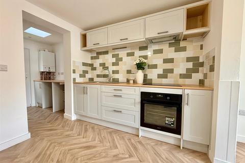 2 bedroom terraced house for sale, Exmouth Road, Great Yarmouth