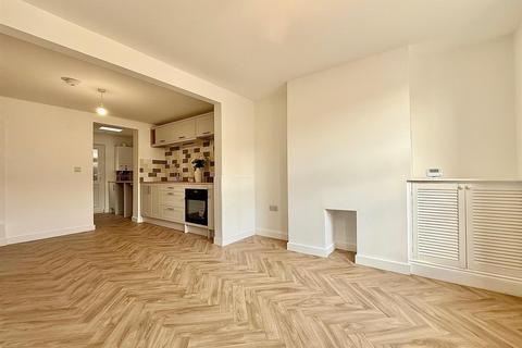 2 bedroom terraced house for sale, Exmouth Road, Great Yarmouth