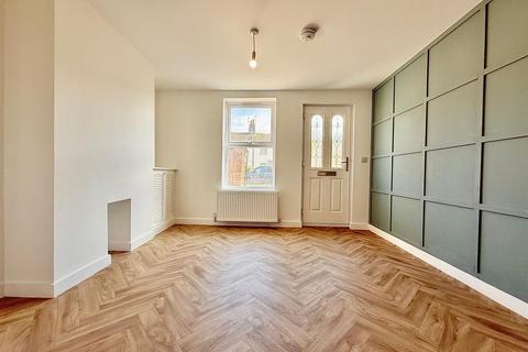 2 bedroom terraced house for sale, Exmouth Road, Great Yarmouth
