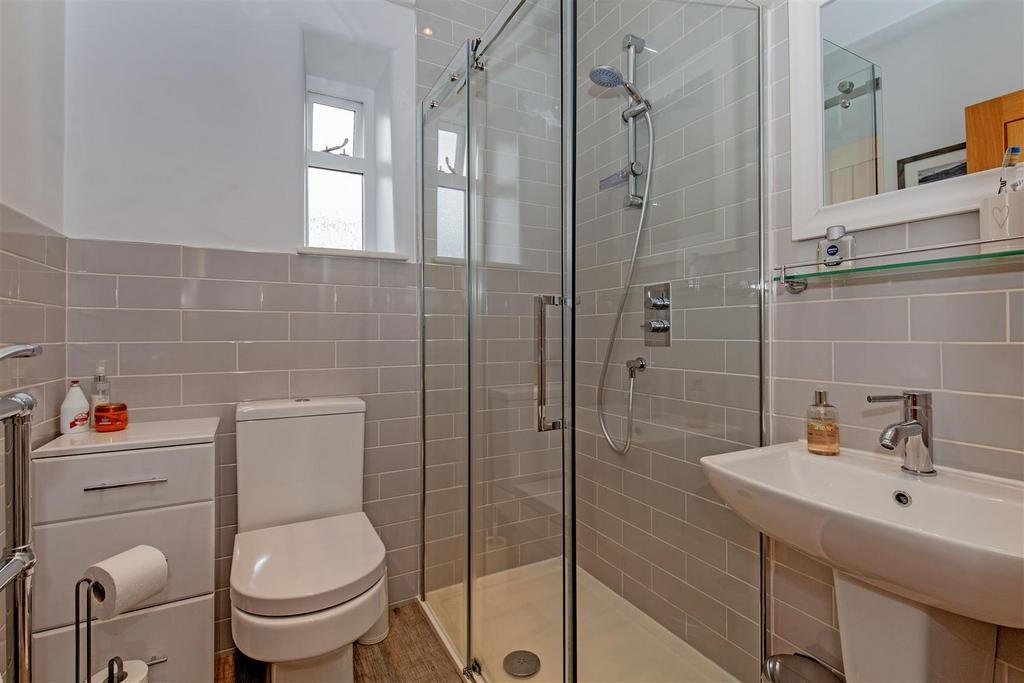 Shower Room-1.jpg