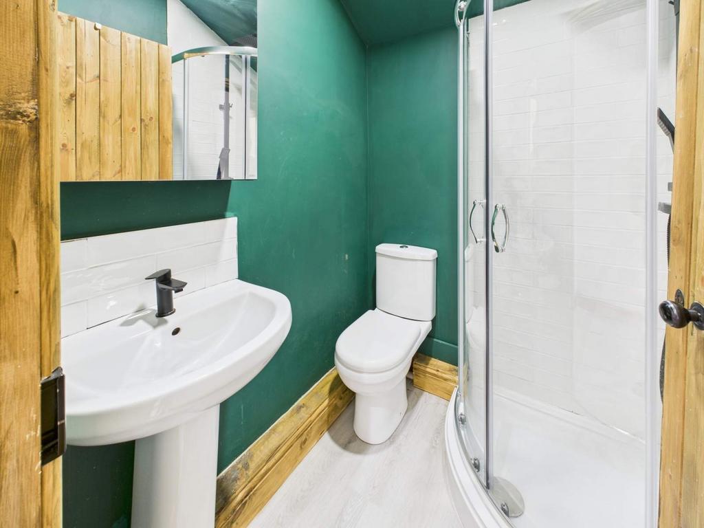 Shower Room/Wc