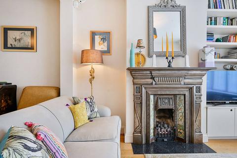 undefined, Herbert Gardens, Strand on the Green, London, W4