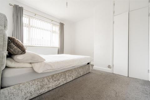 3 bedroom semi-detached house for sale, Horton Avenue, Shiremoor, Newcastle Upon Tyne