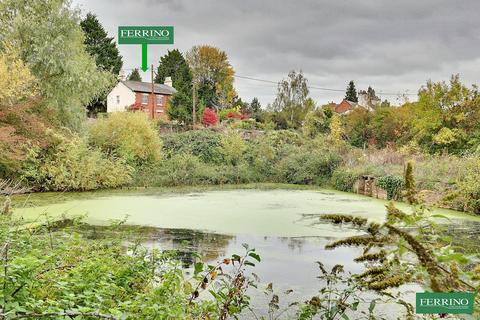undefined, (4 Bed and River Views), Bullo Pill, Newnham, Gloucestershire. GL14 1ED
