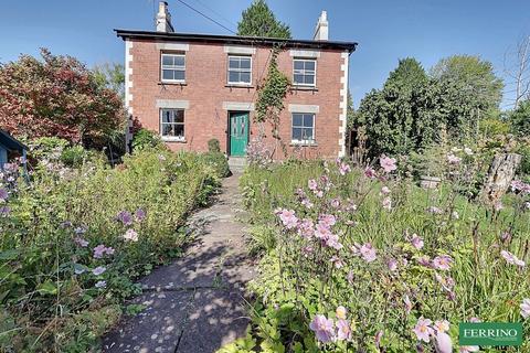 undefined, (4 Bed and River Views), Bullo Pill, Newnham, Gloucestershire. GL14 1ED