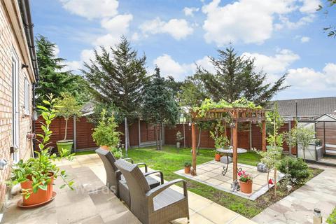 undefined, Lynsted Close, Bexleyheath, Kent