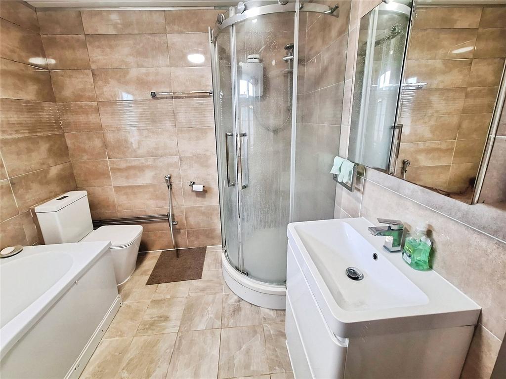 Bathroom/Shower Room