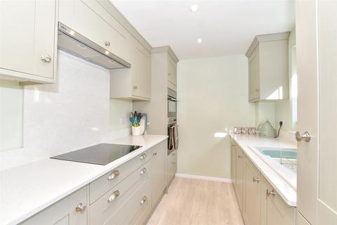 3 bedroom semi-detached house for sale, Lucks Way, Marden TN12
