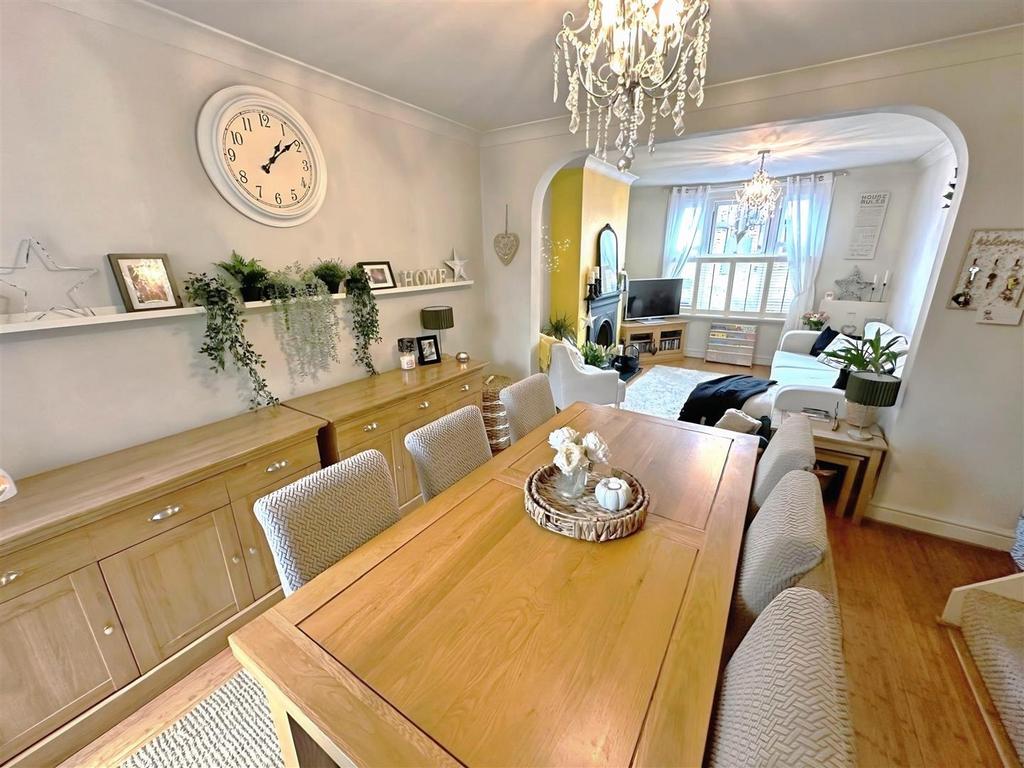 6d527b78-Dining 20 Area 202.jpg