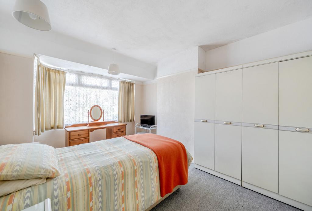 1348815-15-68c075...