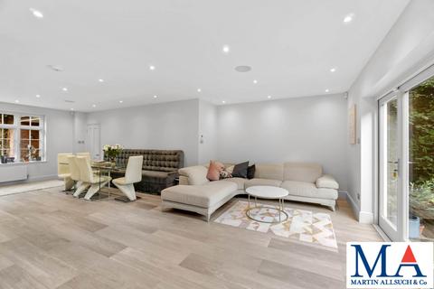 undefined, Barnet Lane, Elstree