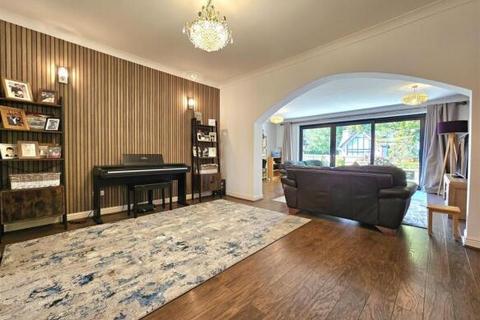 4 bedroom detached house for sale, Lugtrout Lane, Solihull B91