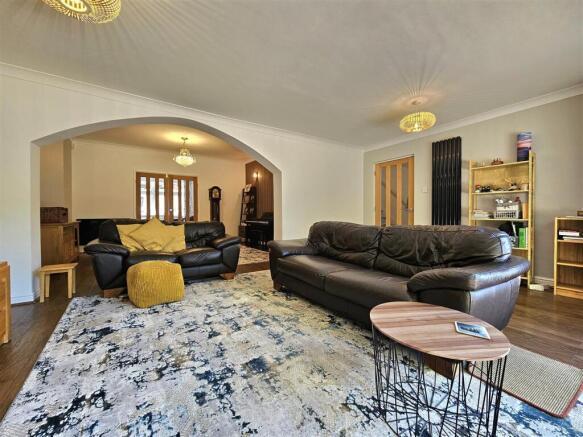 Open Plan Living/Dining Room