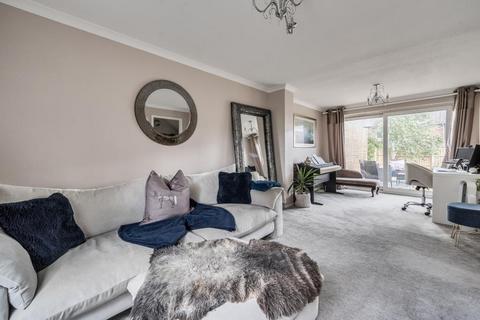 undefined, Bracknell,  Berkshire,  RG12
