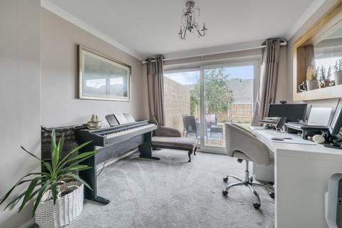 undefined, Bracknell,  Berkshire,  RG12