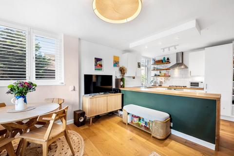 2 bedroom apartment for sale, Lordship Park, London, N16