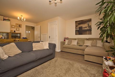 2 Crossway, Broadstairs, CT10 1FD