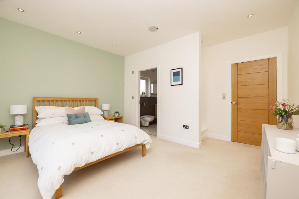 Double Bedroom 3