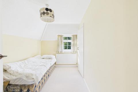 Pingles Beacon Hill, Wickham Bishops, Witham, CM8 3EA